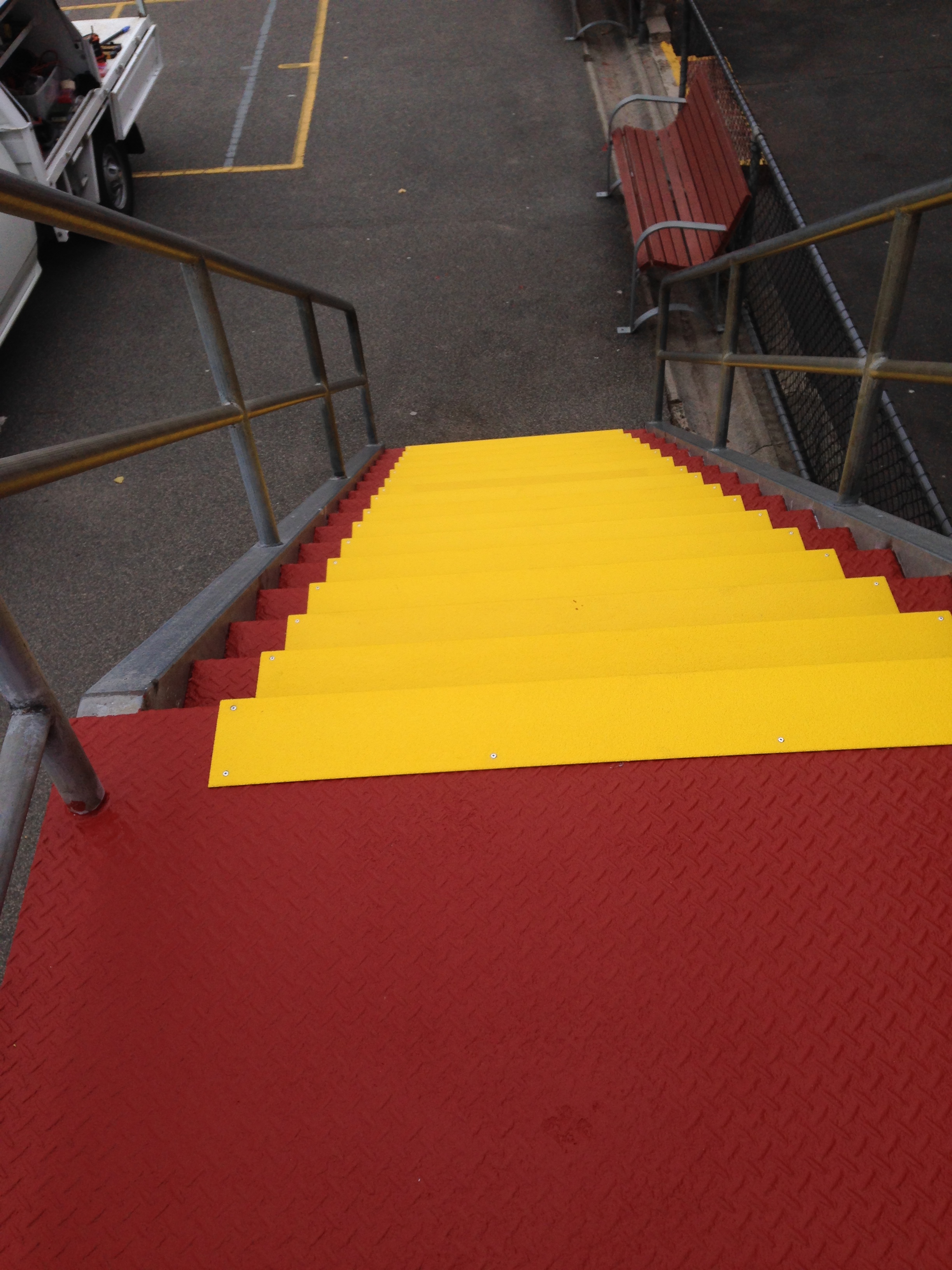 AntiSlip Stair Nosing Epoxy Stair Nosing Safety Treads